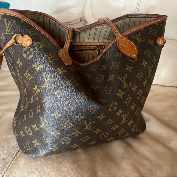 Louis Vuitton Neverfull Mm 🌸 - Picture 2 of 16